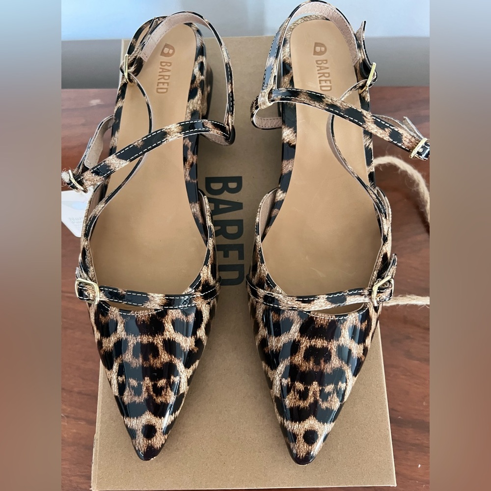 Bared Women’s Patent Leopard Slingback Flats, sz 9 (Eur 40), NEW in box